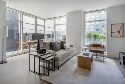 Image de Blueground | SoMa, pool, nr Civic Center