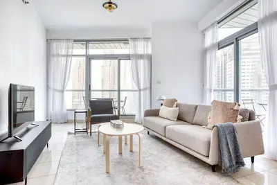 Image de Blueground | Dubai Marina, pool, nr Marina