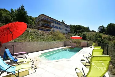 Image de Appartement moderne Ă Cuzy avec piscine commune