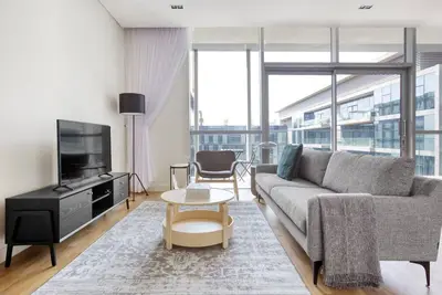 Image de Blueground | City Walk, pool, nr City Park