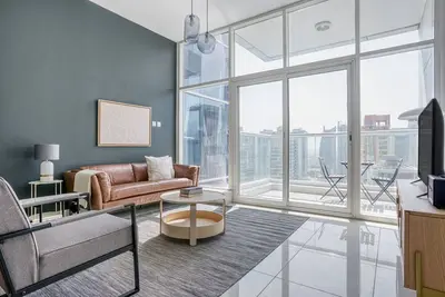 Image de Blueground | Dubai Marina, pool, nr Marina