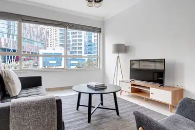 Image de Blueground | Dubai Marina, pool, nr Marina