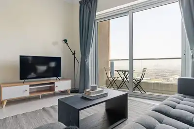 Image de Blueground | Dubai Marina, pool, nr Marina