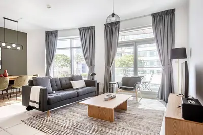 Image de Blueground | Downtown Dubai, pool, nr Burj Khalifa