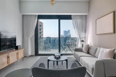 Image de Blueground | Downtown Dubai, pool, nr Burj Khalifa