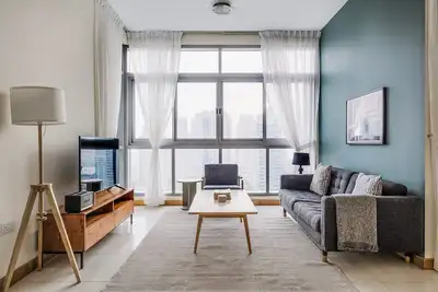 Blueground | Dubai Marina, pool, nr Marina