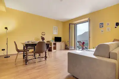 Image de Appartement \"Chiaro Di Luna\" avec vue sur le lac, balcon et Wi-Fi