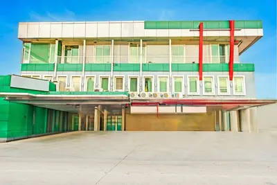 Image de Séjour double chic avec ambiance Vip – Townhouse