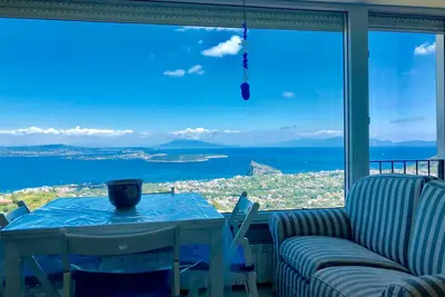 Villa 'Bianca -Un Angolo Di Paradiso' avec vue sur la mer, Wi-Fi et climatisation