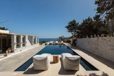 Image de Villa à Páros avec 6 chambres à coucher, 11 couchages