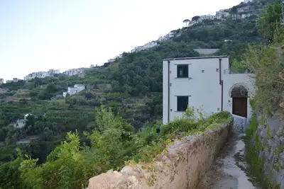 Old Farmhouse \"Blue Apt\", trekking lovers vacation homes with splendid views