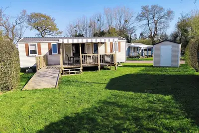 Image de Mobil-home cosy dans un camping 4 étoiles à 10 min de la mer!