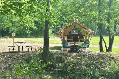 Image de Nature Retreat: Cozy tent|Hvac|Spa Bath