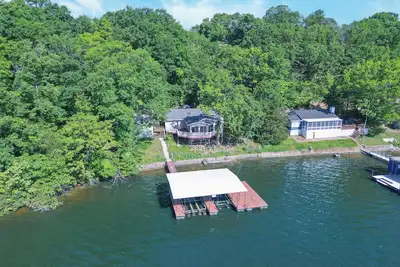 Image de Newly Listed! Lakefront Home Private Dock with Huge Views