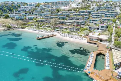 Image de Luxurious Beachfront Flat with Hotel Amenities Inside a 5-Star Resort