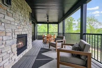 Image de 6br Sand Valley Lodge with Hot Tub Bar & Putting Green