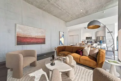 Image de 4br Apt Same Floor Combo Group Stays Top Amenities