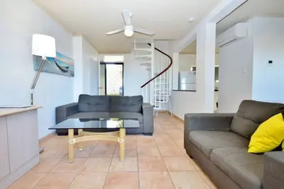 Image de Waterfront Resort | Sleeps 7 | Pool | Wifi