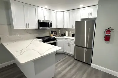 Image de New re-Model New 2-bdroom Beach Block NorthEnd, King bed