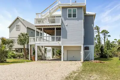 Image de Pet Friendly - Steps to Beach - The Blue Pelican