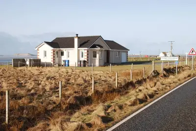 Image de Charming 4-bedroom bungalow with WiFi in serene Hebridean Isle of North Uist.
