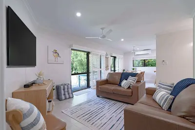 Image de Liana One Coastal Mission Vibe two bedroom apartment