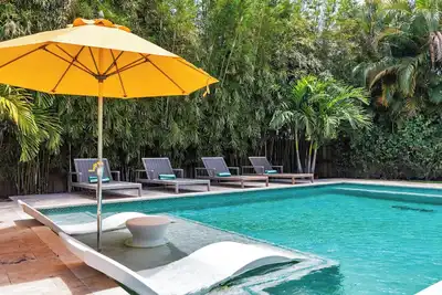 Image de Luxury Tropical Family Oasis