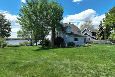 Image de Gorgeous Waterfront Home in the Heart of North Kingstown