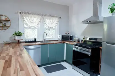 Image de Cozy Modern 2 Bedroom House Near Downtown Cincinnati in Historic Westwood