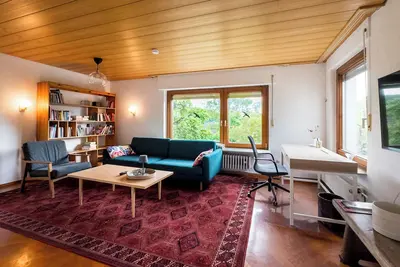 Image de Sunroom 2 Bed Apartment West Town B17