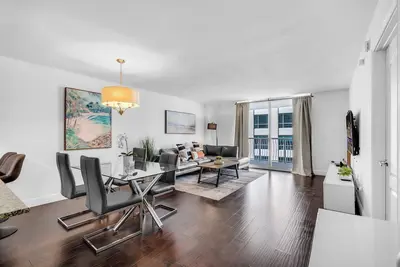 Image de Relaxing 1-Bed Condo W/ City Views in Brickell Key