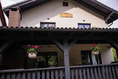 Image de Chic Retreat in the Carpathians – Private Villa with Spa & Grill