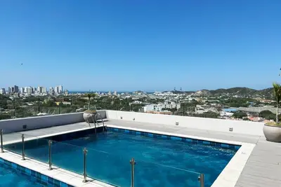 Image de Appartement confortable et moderne avec piscine