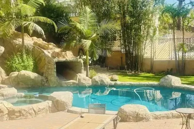 Image de Spacious SoCal Getaway + Pool
