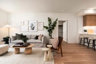 Image de Spacious 2br Condo at One Adrian w Pool