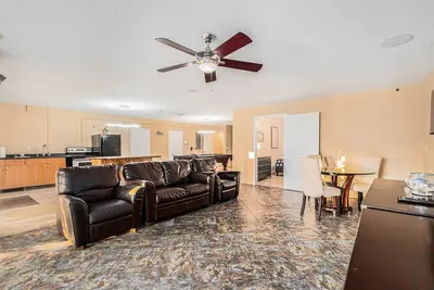 Image de *Seaside Retreat* Luxury Ocean Side Home W/ a Pool