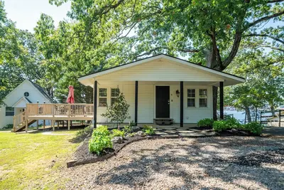 Image de Charming 1-bedroom Cozy Cottage on Lake Hamilton in  Hot Springs Ar