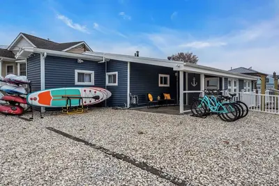 Image de Stunning 3-bedroom Lagoon-Front Oasis- Serenity Awaits!