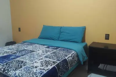 Image de House with excellent location to reach by road or highway.