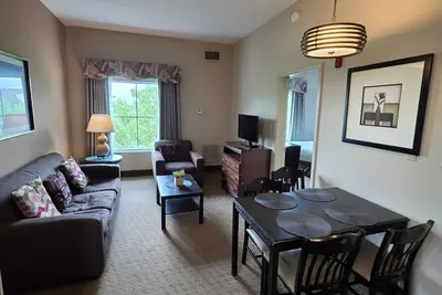 Image de 2 Queen Beds, Near Disney & SeaWorld