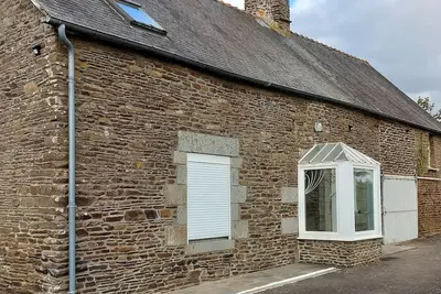 Image de Charmante longere de plein pied en campagne indépendante avec cour et jardin