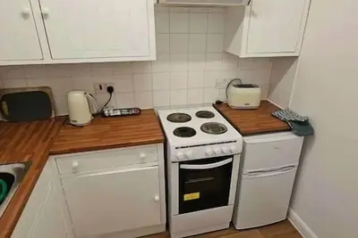 Image de Charming Apartment • Private Kitchen & Bath • Wi-Fi • Pet-Friendly