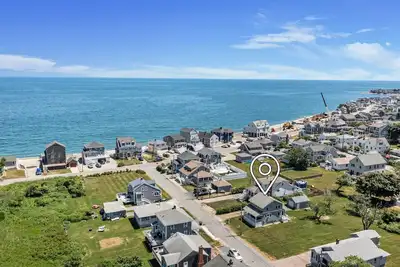 Image de Scituate Seaside Escape – Sleeps 8, Walk to Beach