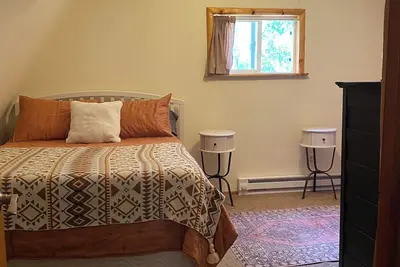 Image de Red Barn Acres 2 bedroom barn on almost 3 acres with WiFi, Ac in Houghton Lake!