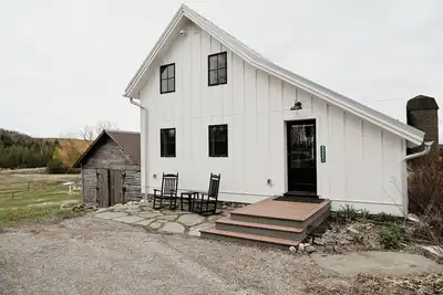 Image de The Granary Bb at NorthFarm! 3-bedroom house with Ac, WiFi, 3miles from Leland!
