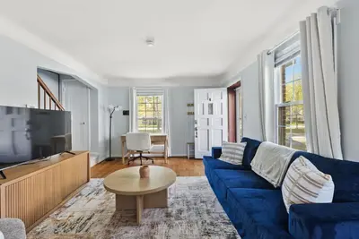 Image de Charming 2-bedroom townhome 2 min from Downtown Royal Oak