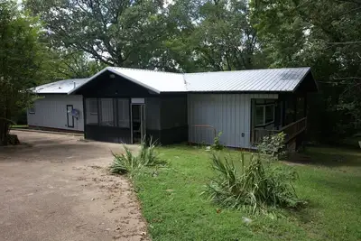 Image de White River Float Trips 4 Bd 2Ba Full House 3 boat within 3 miles for launching.