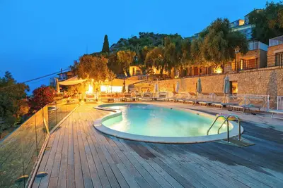 Image de Boutique Pool Apt. Balzi Rossi - Lucca 1, Ventimiglia, Italy