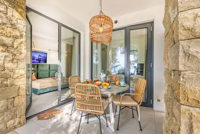 Image de Boutique Pool Apt. Balzi Rossi - Roma 4, Ventimiglia, Italy