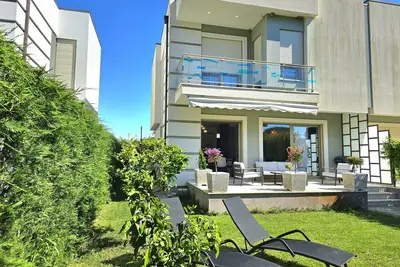 Image de Perla Holiday Homes 276, Lalzit Bay, Albania